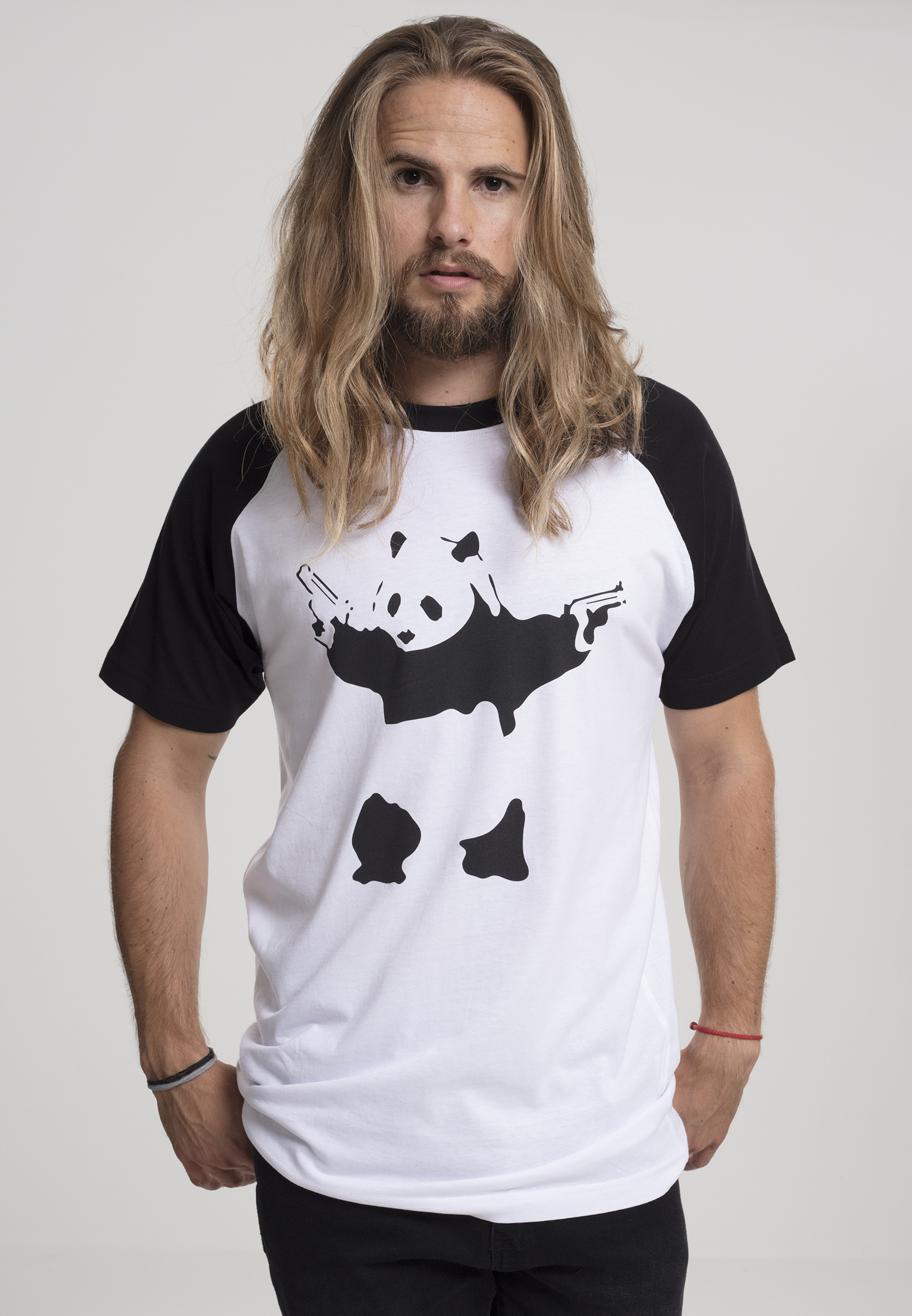 T-Shirts Brandalised - Banksy?s Graffiti Panda Raglan Tee in Farbe wht/blk