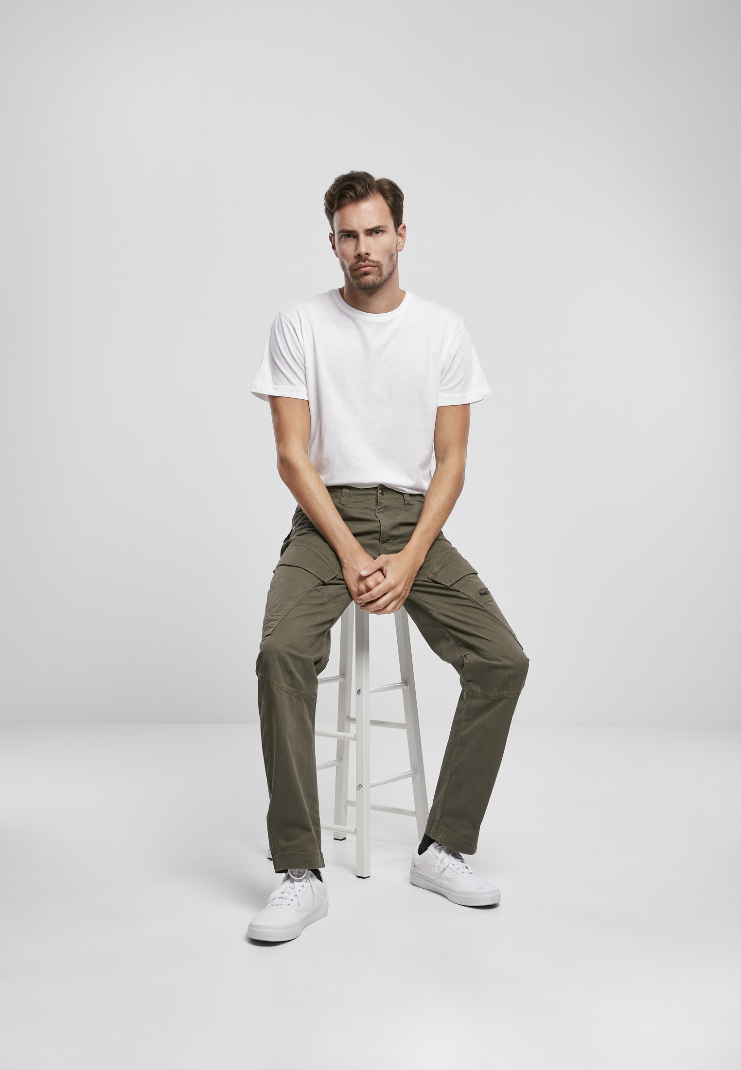 Hosen Adven Slim Fit Cargo Pants in Farbe olive