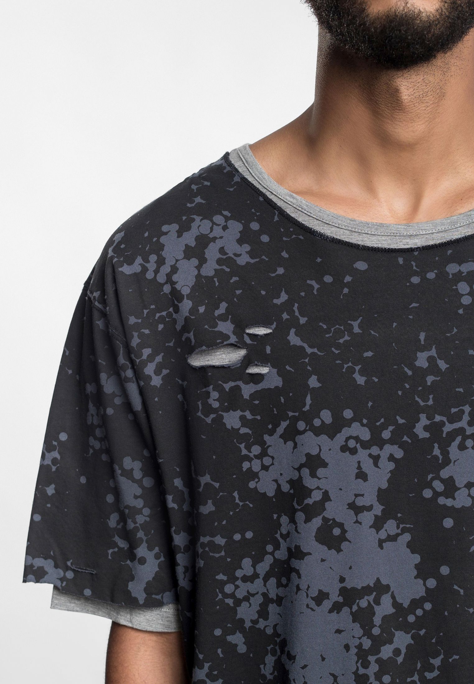 T-Shirts CSBL Deuces Long Layer Tee in Farbe black camo/heather grey