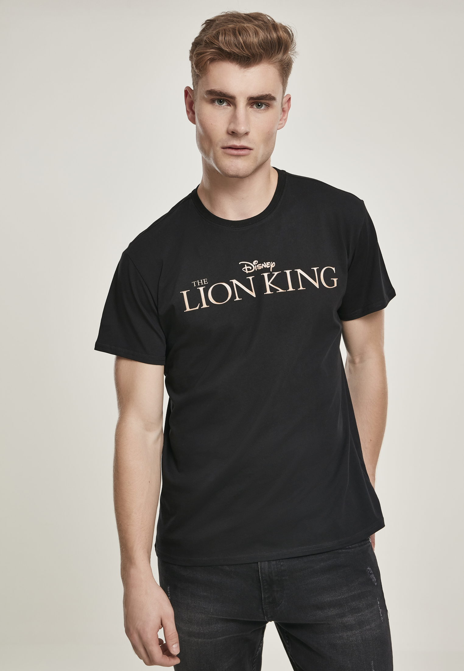 T-Shirts Lion King Logo Tee in Farbe black