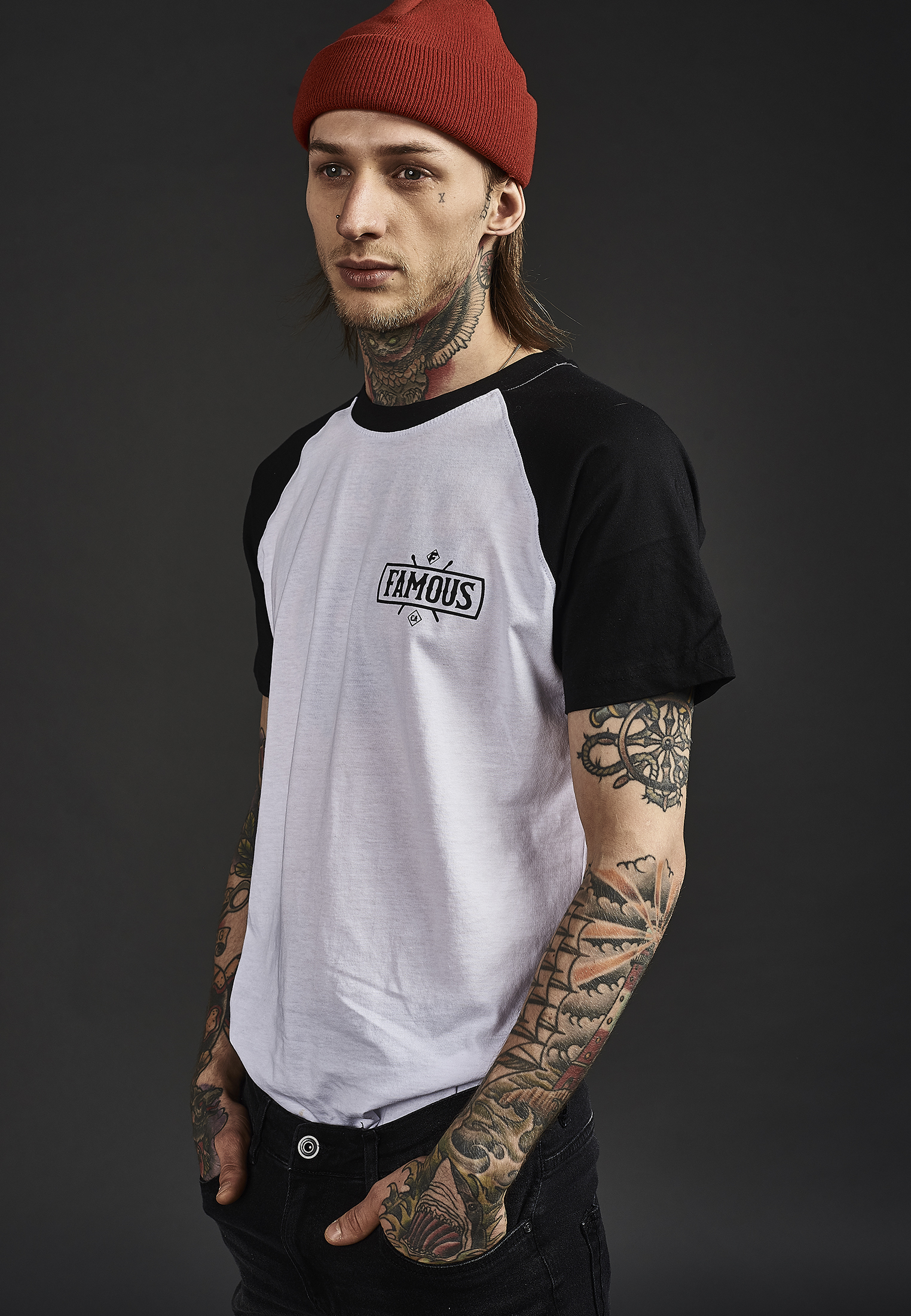 T-Shirts Chaos Patch Raglan Tee in Farbe wht/blk