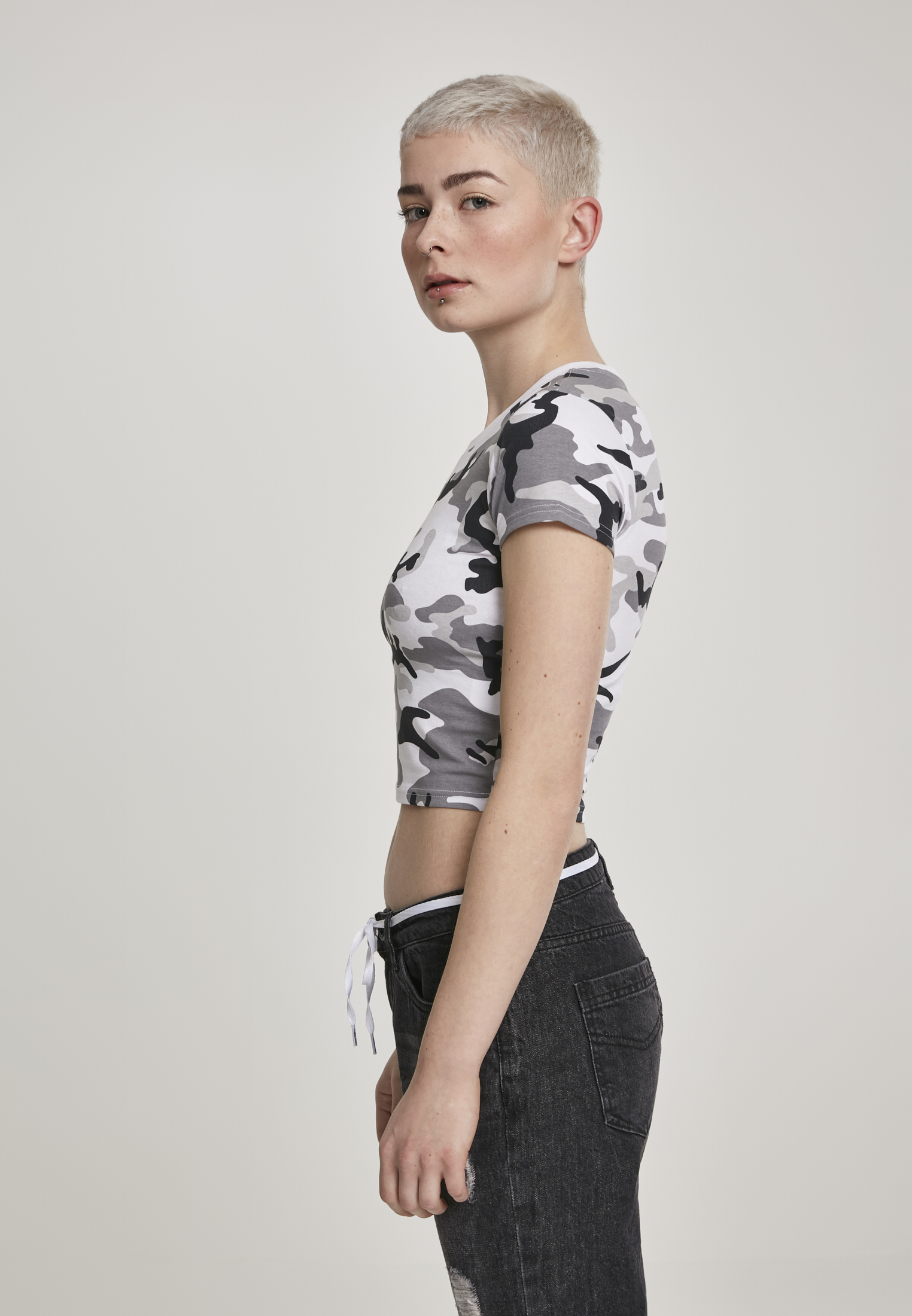 Cropped Tees Ladies Stretch Jersey Cropped Tee in Farbe snow camo