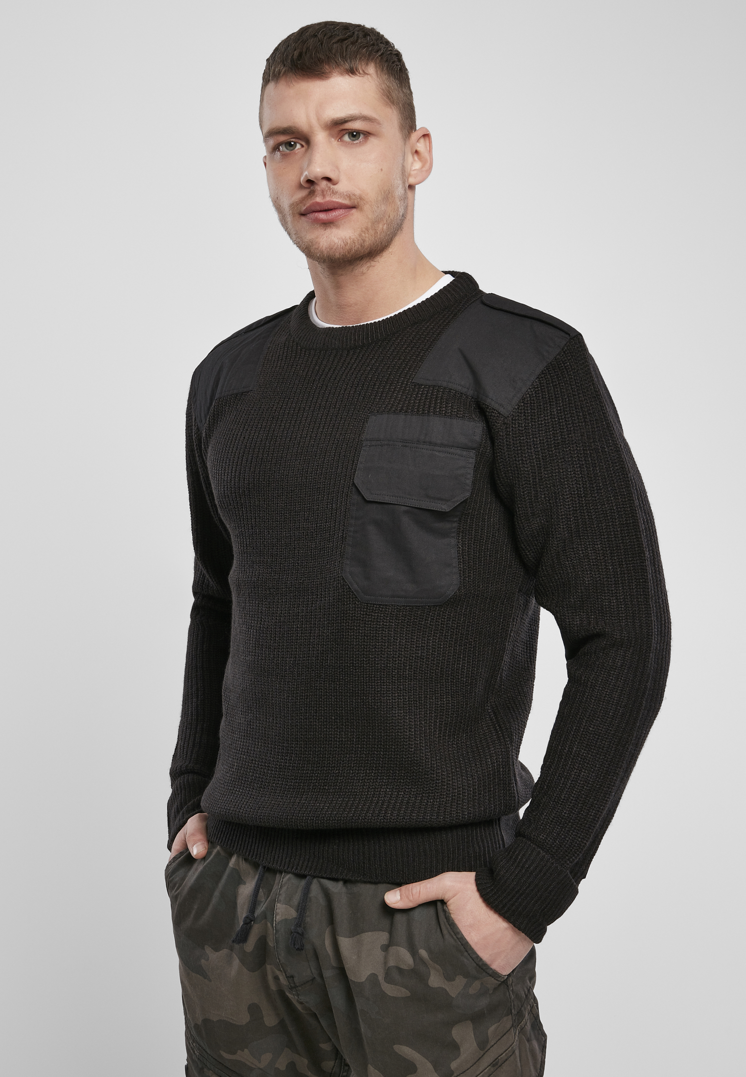 Pullover Military Sweater in Farbe woodland