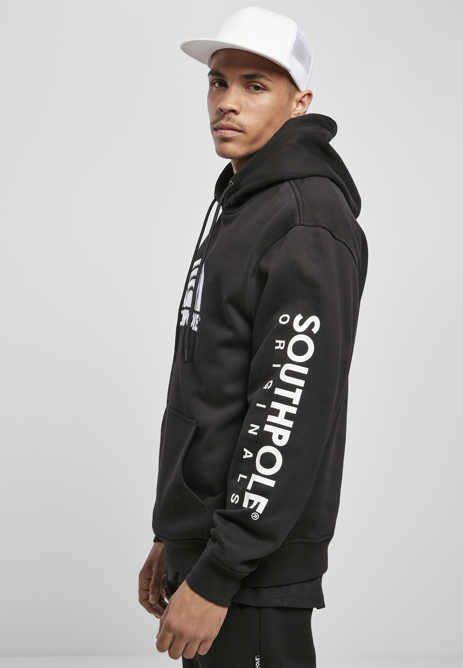 Saisonware Southpole 3D Print Hoody in Farbe black