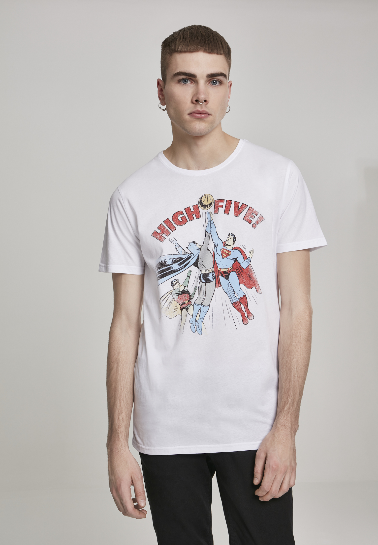 T-Shirts JL High Five Tee in Farbe black