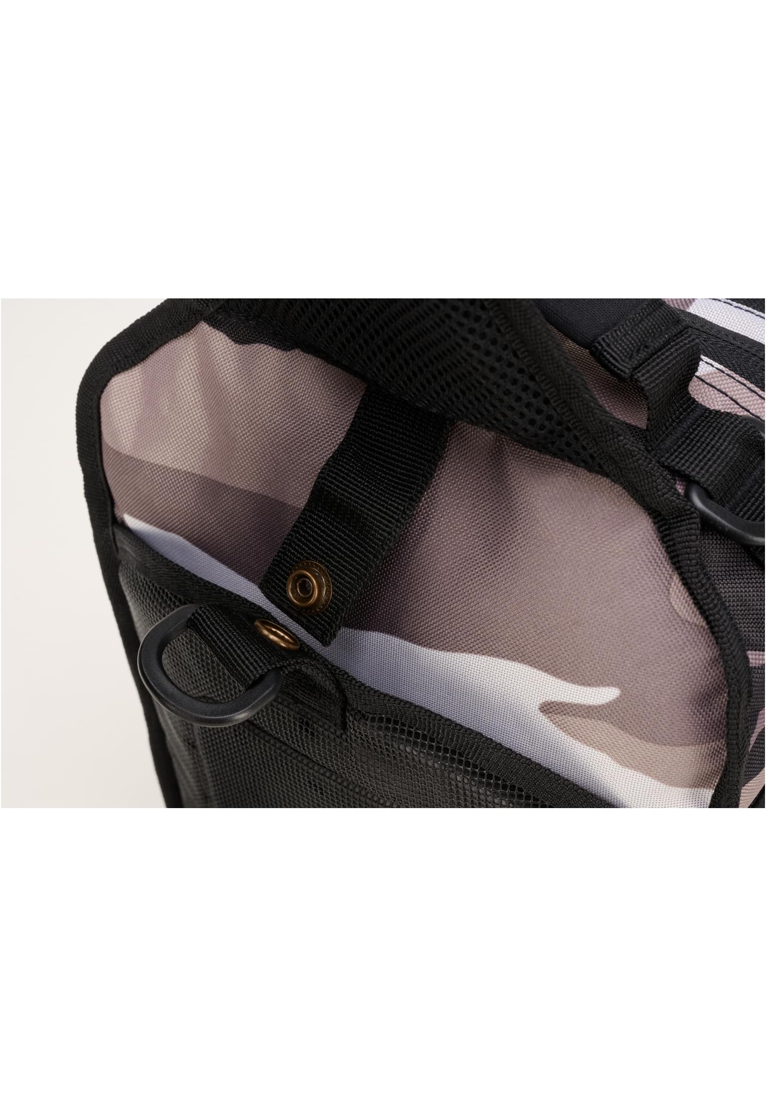 Taschen US Cooper Shoulder Bag in Farbe urban
