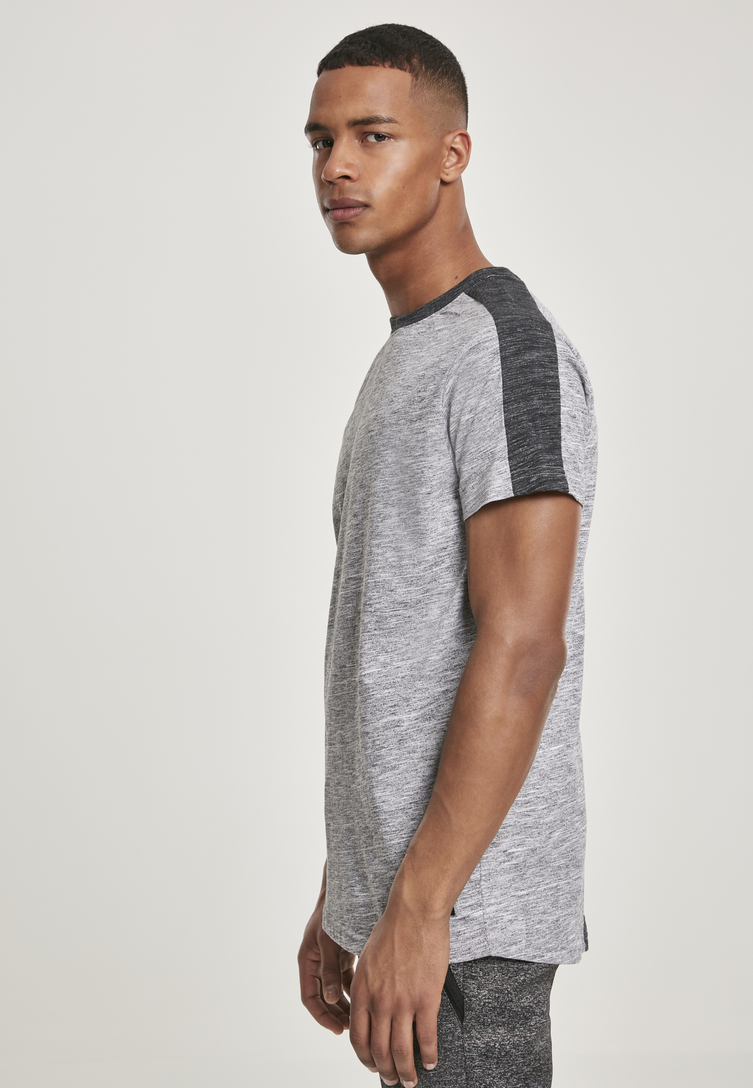 Southpole Shoulder Panel Tech Tee in Farbe marled grey