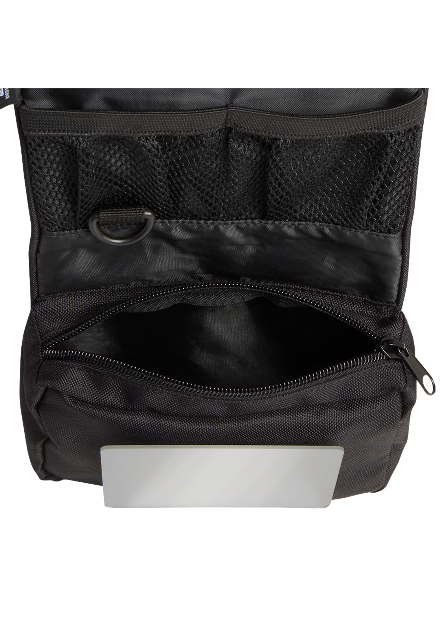 Taschen Toiletry Bag medium in Farbe black