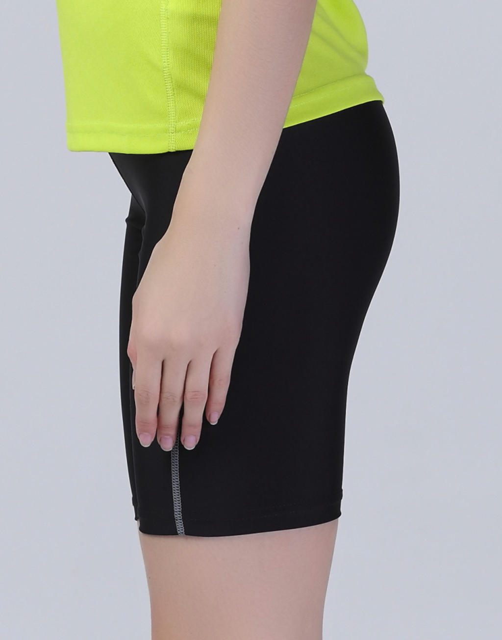  Womens Bodyfit Base Layer Shorts in Farbe Black