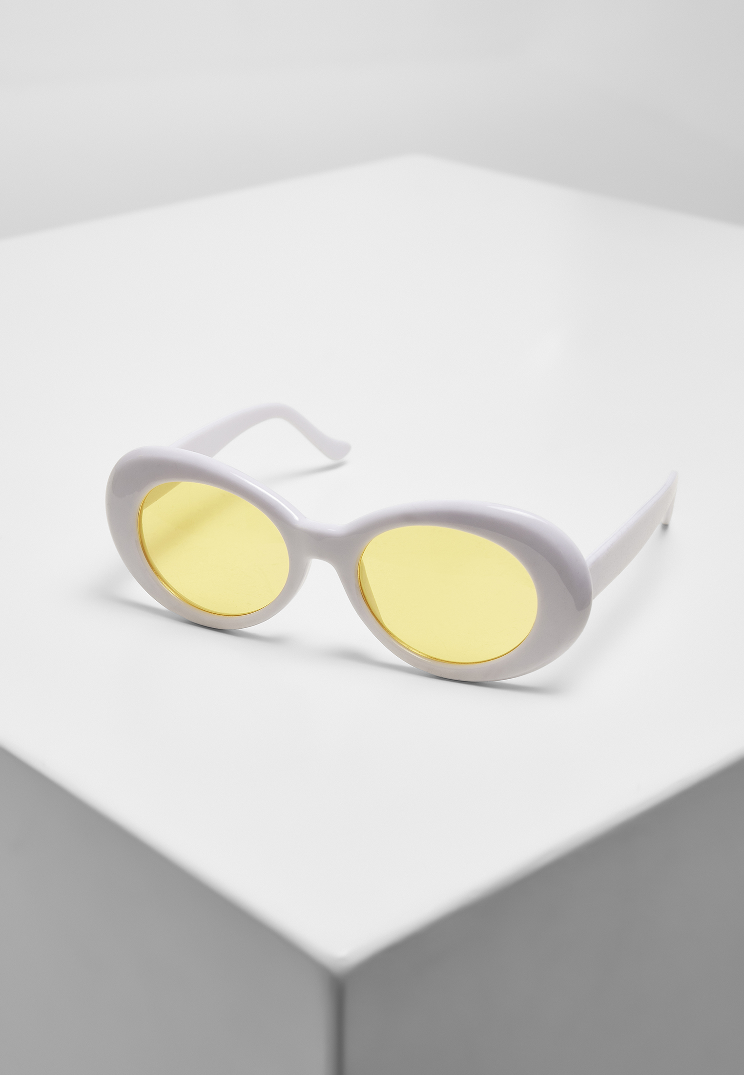 Sonnenbrillen 2 Tone Sunglasses in Farbe wht/yel