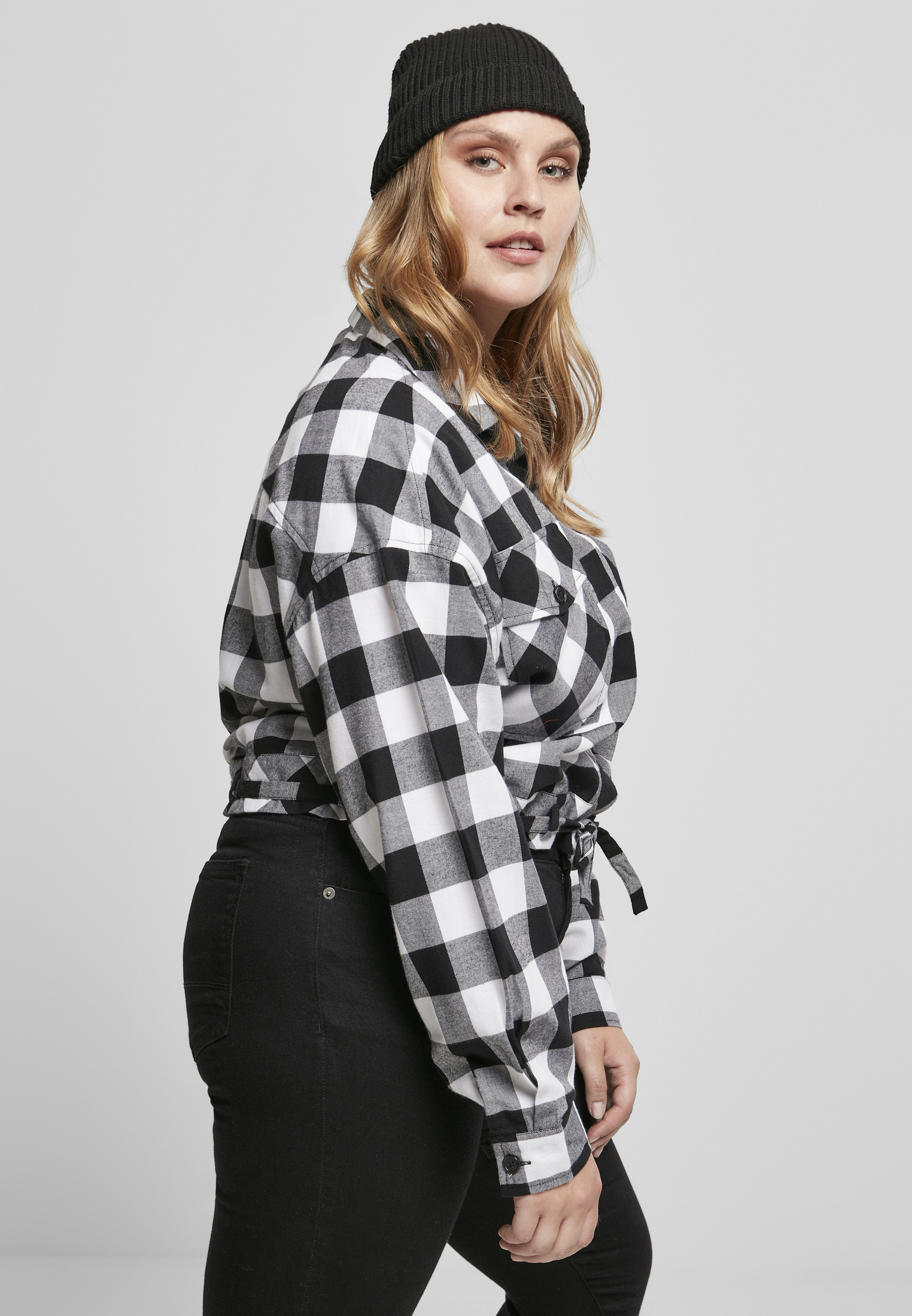 Curvy Ladies Short Oversized Check Shirt in Farbe black/white