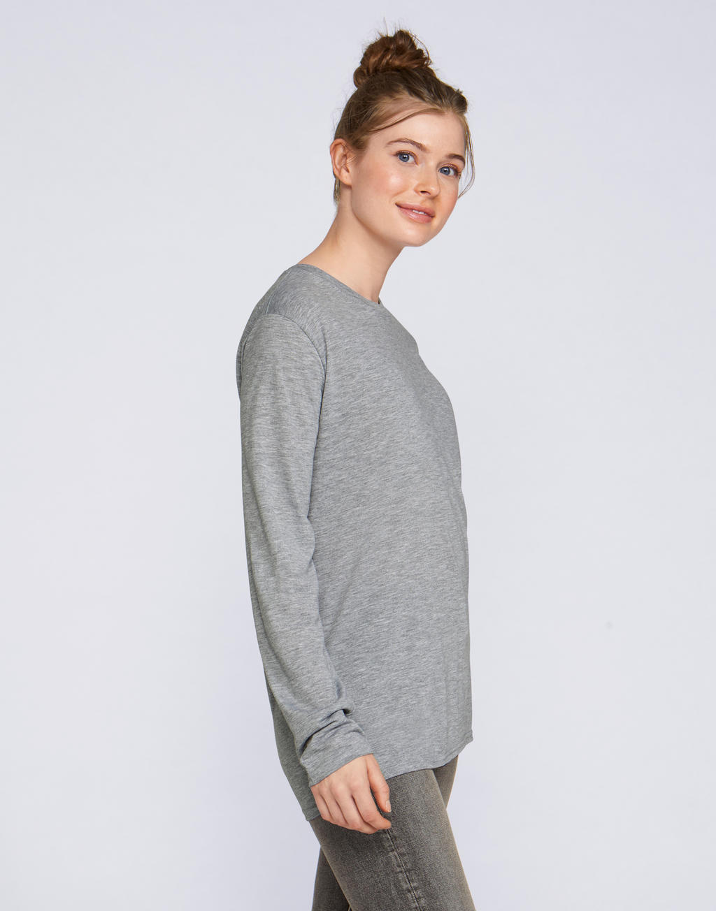  Softstyle? Long Sleeve Tee in Farbe White