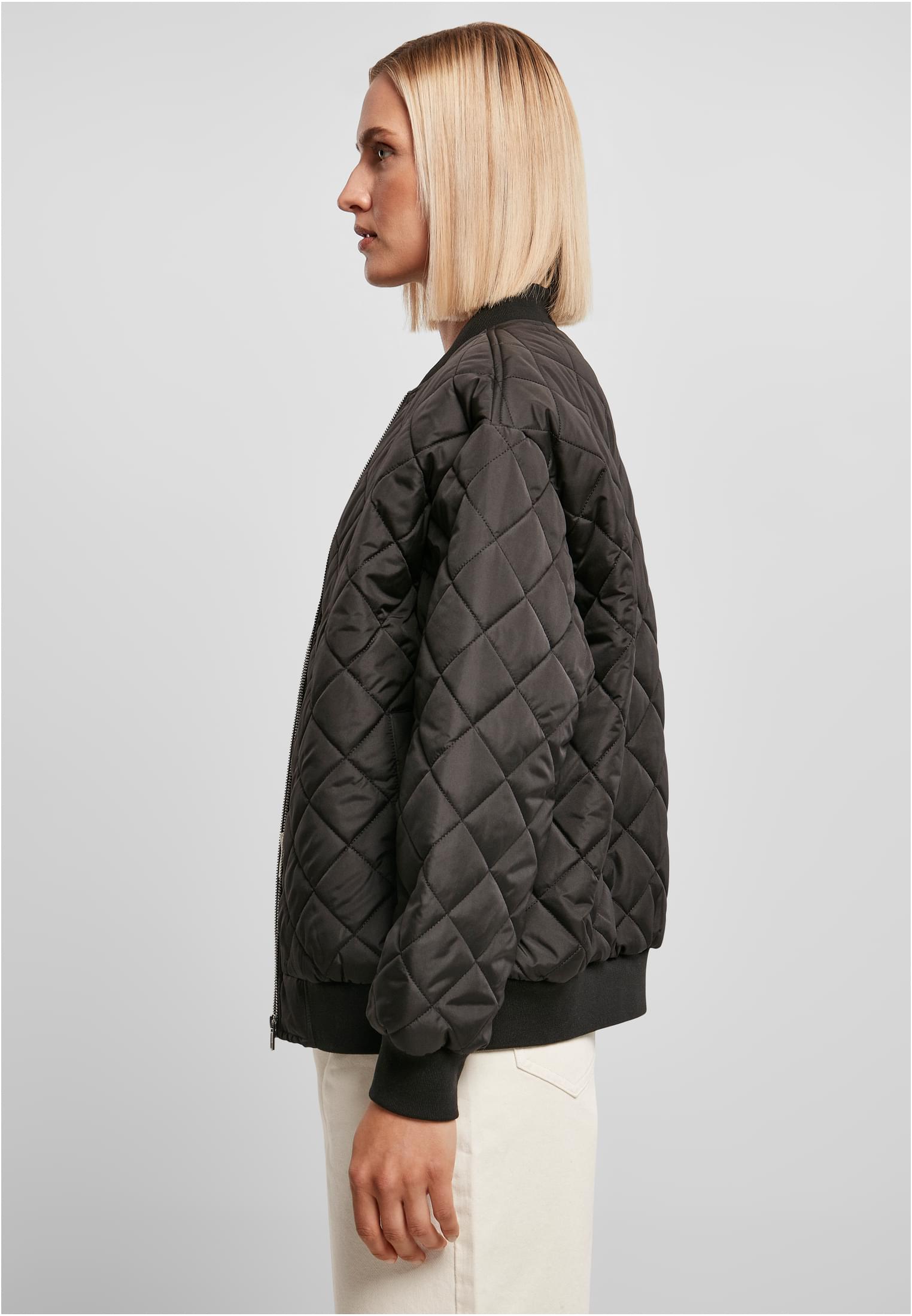 Frauen Ladies Oversized Diamond Quilted Bomber Jacket in Farbe black