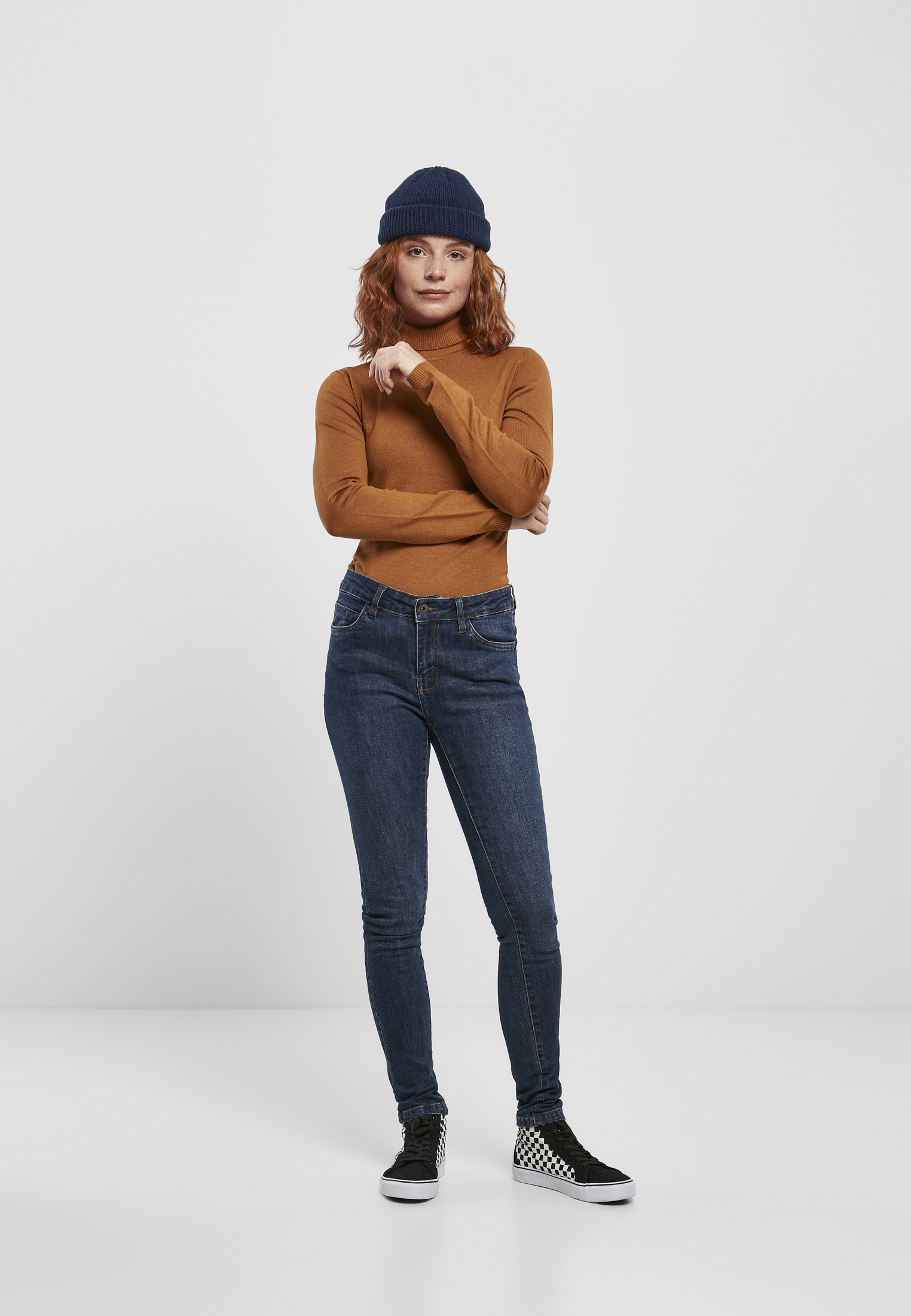 Curvy Ladies Basic Turtleneck Sweater in Farbe toffee
