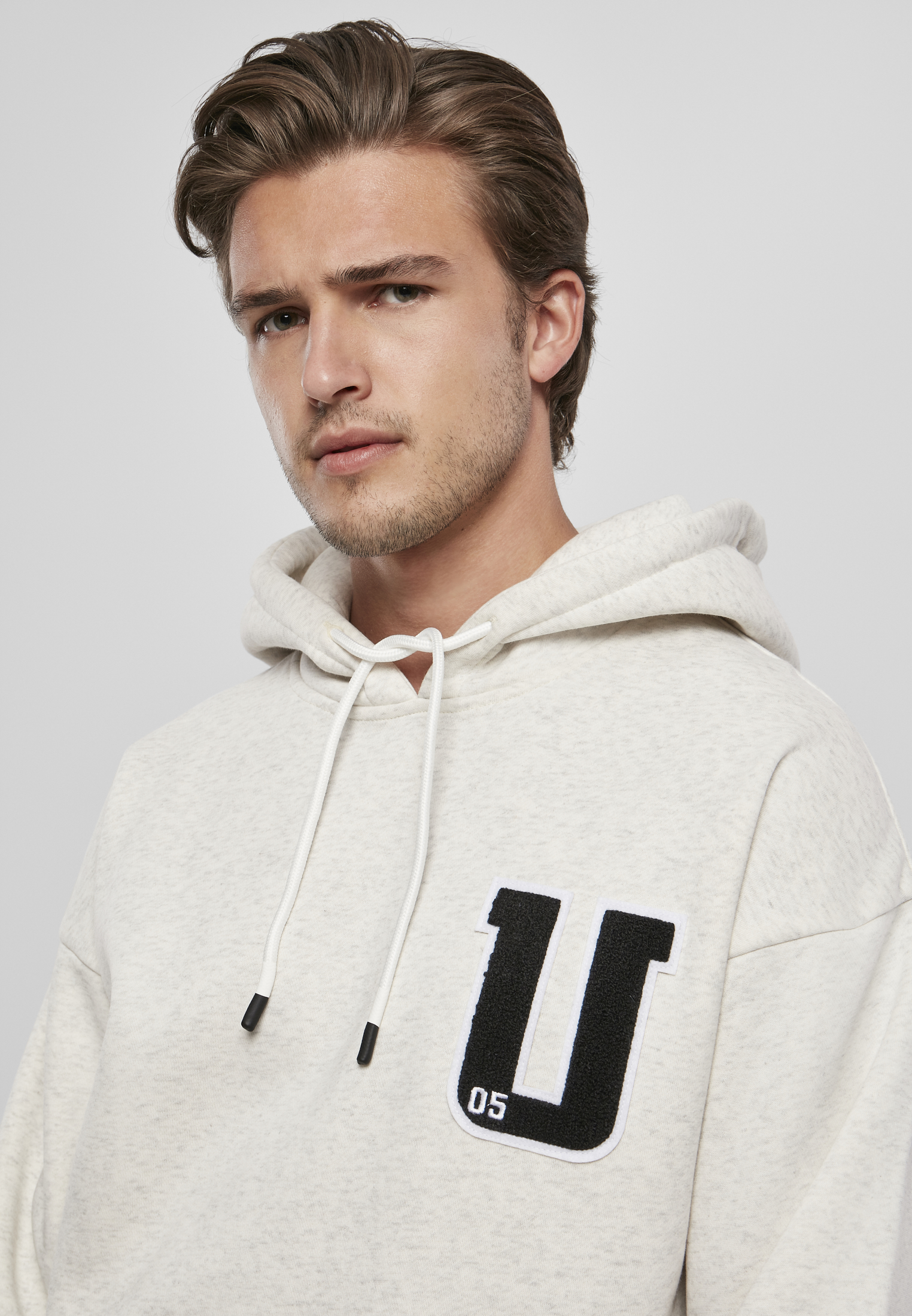 Hoodies Oversized Frottee Patch Hoody in Farbe lightgrey