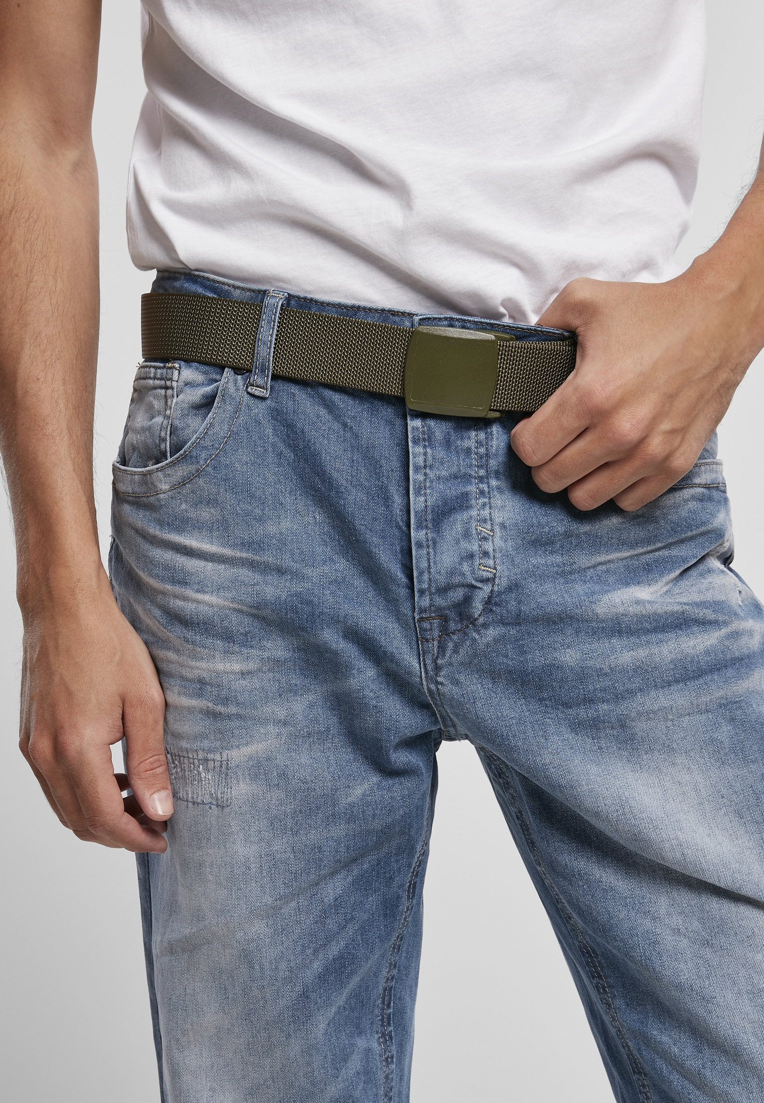 Accessoires Belt fast closure in Farbe olive