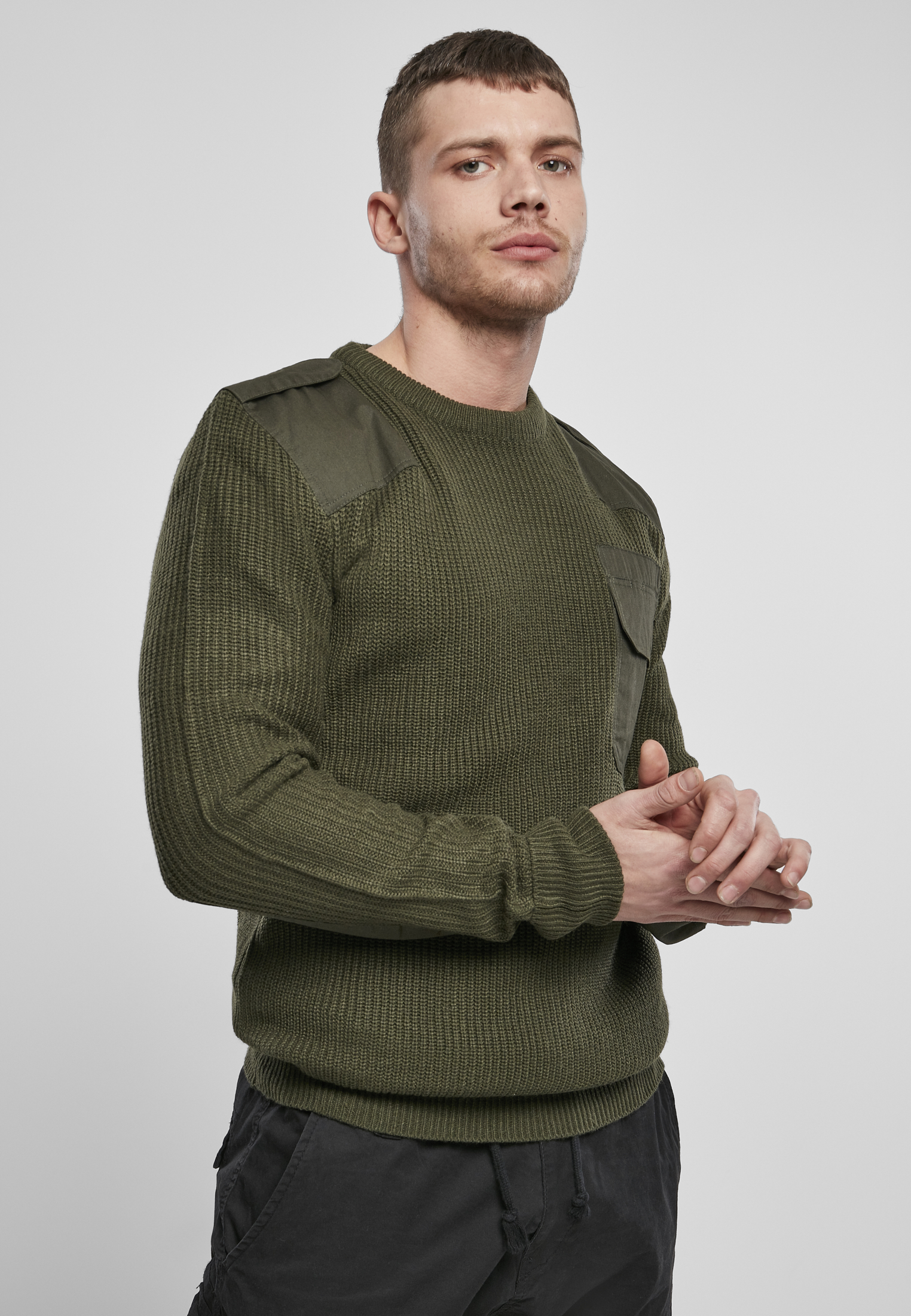 Pullover Military Sweater in Farbe olive