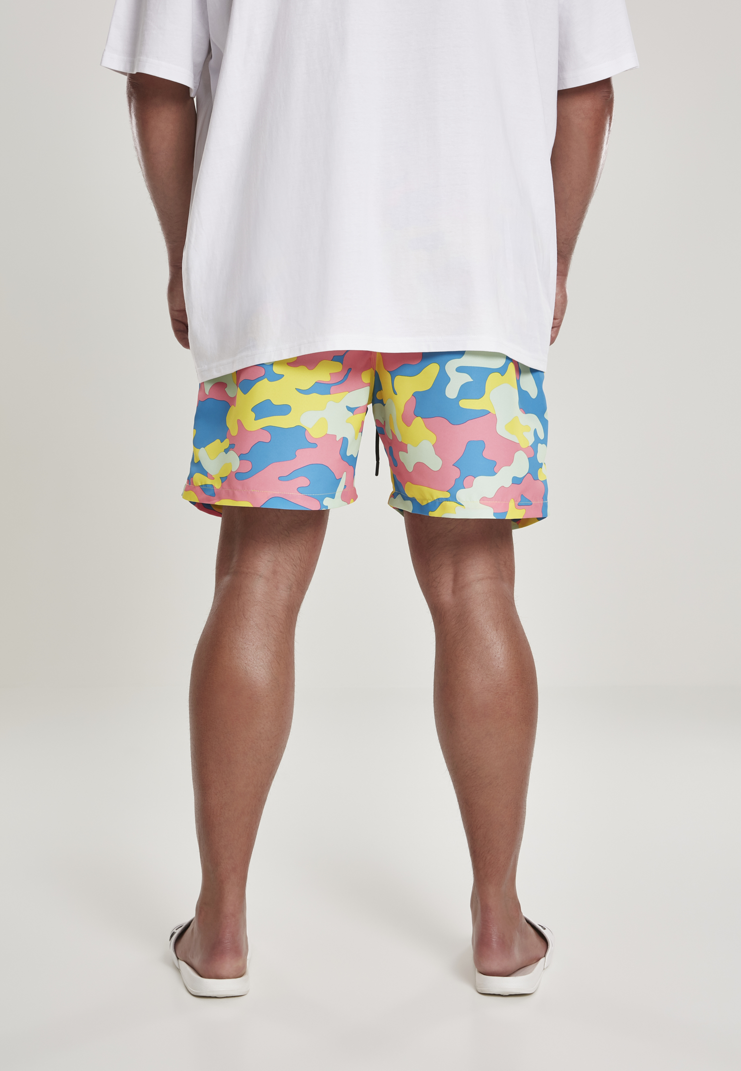 Plus Size Camo Swim Shorts in Farbe happy camo