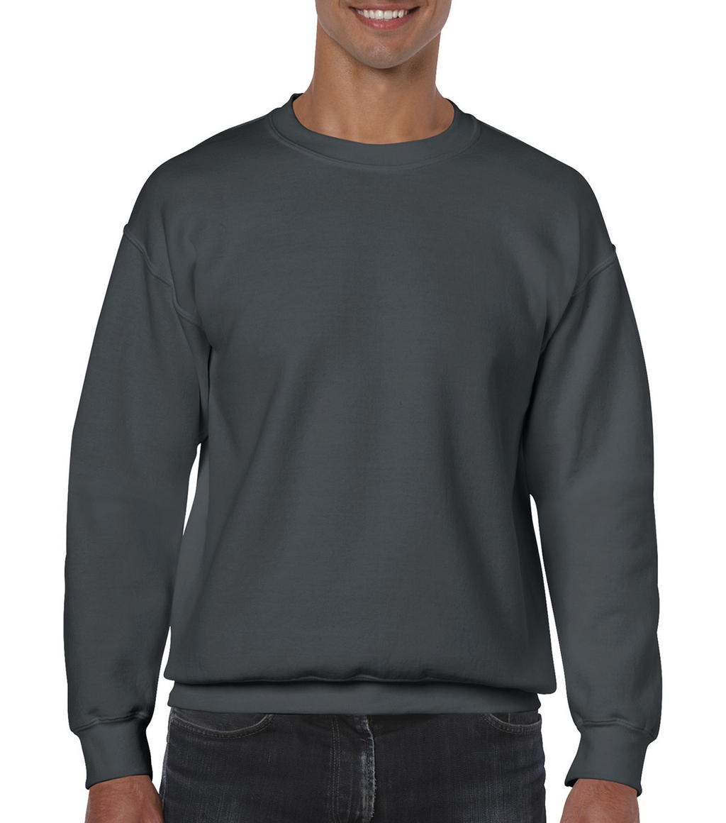  Heavy Blend Adult Crewneck Sweat in Farbe Charcoal