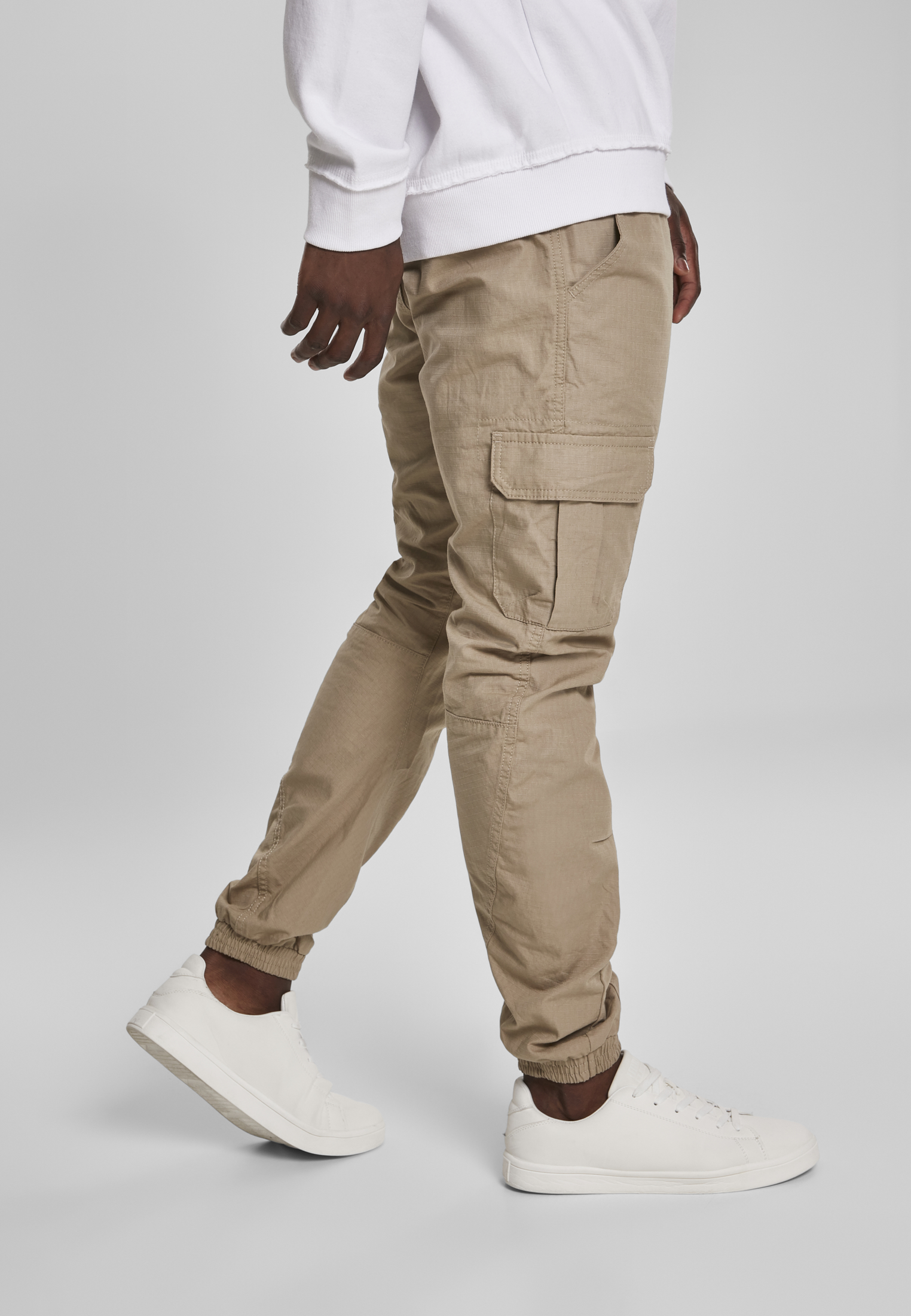 Plus Size Ripstop Cargo Jogging Pants in Farbe beige