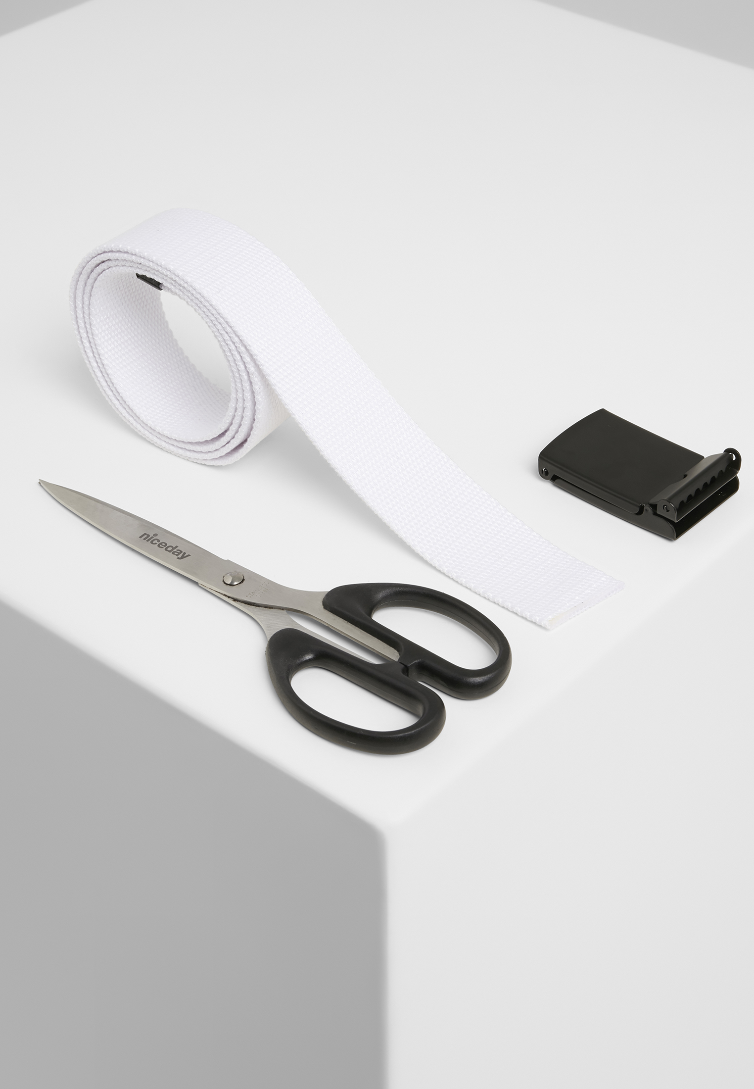 G?rtel Canvas Belts in Farbe white/black
