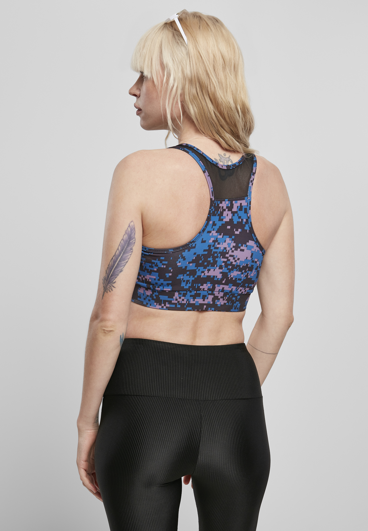 Sport Bras Ladies Tech Mesh Bra in Farbe digital duskviolet camo