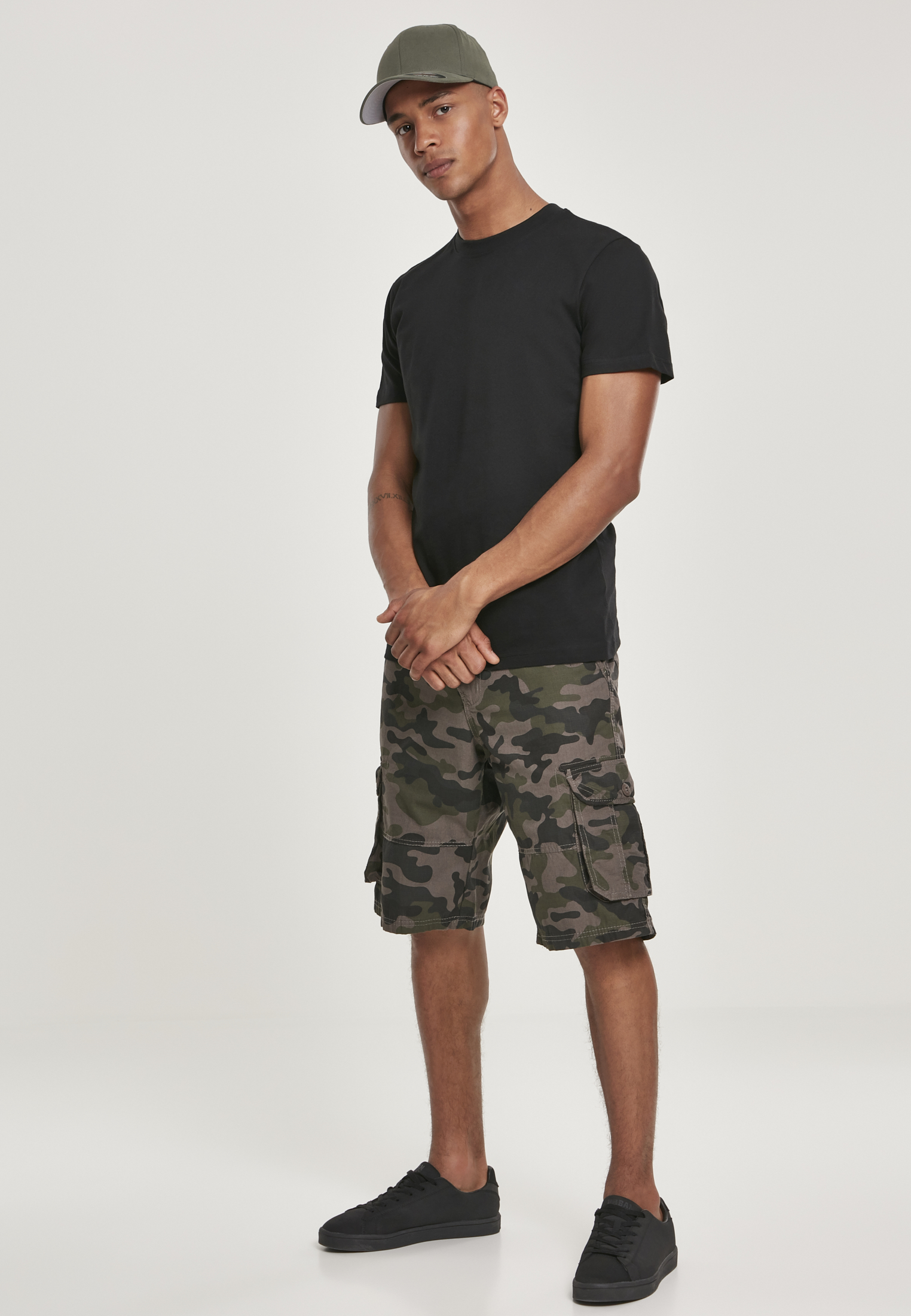 Southpole Belted Camo Cargo Shorts Ripstop in Farbe woodland